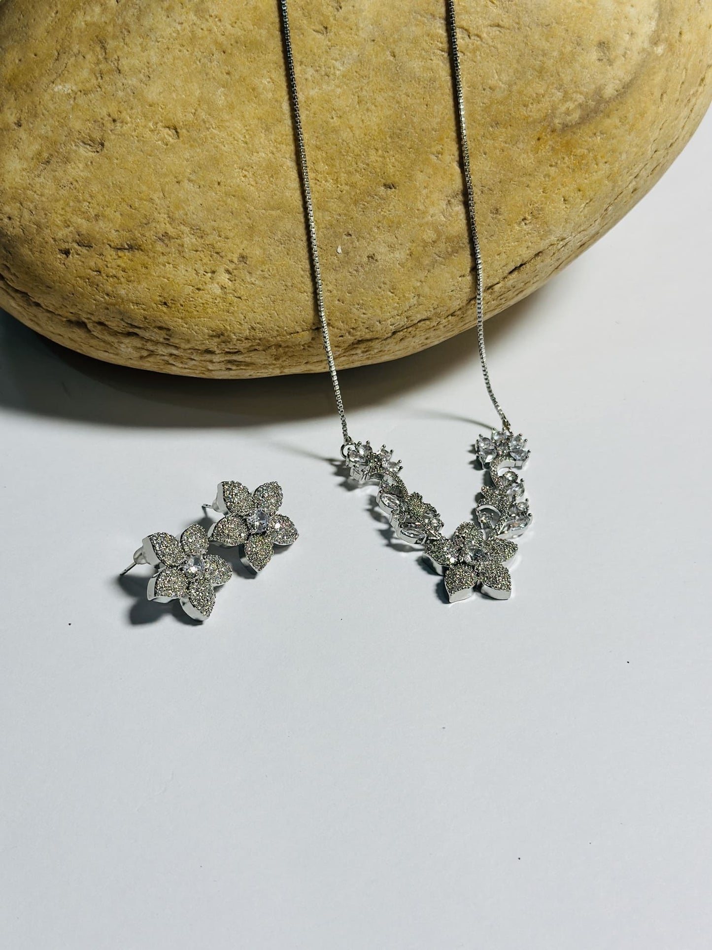 Midnight Bloom Jewelry Set