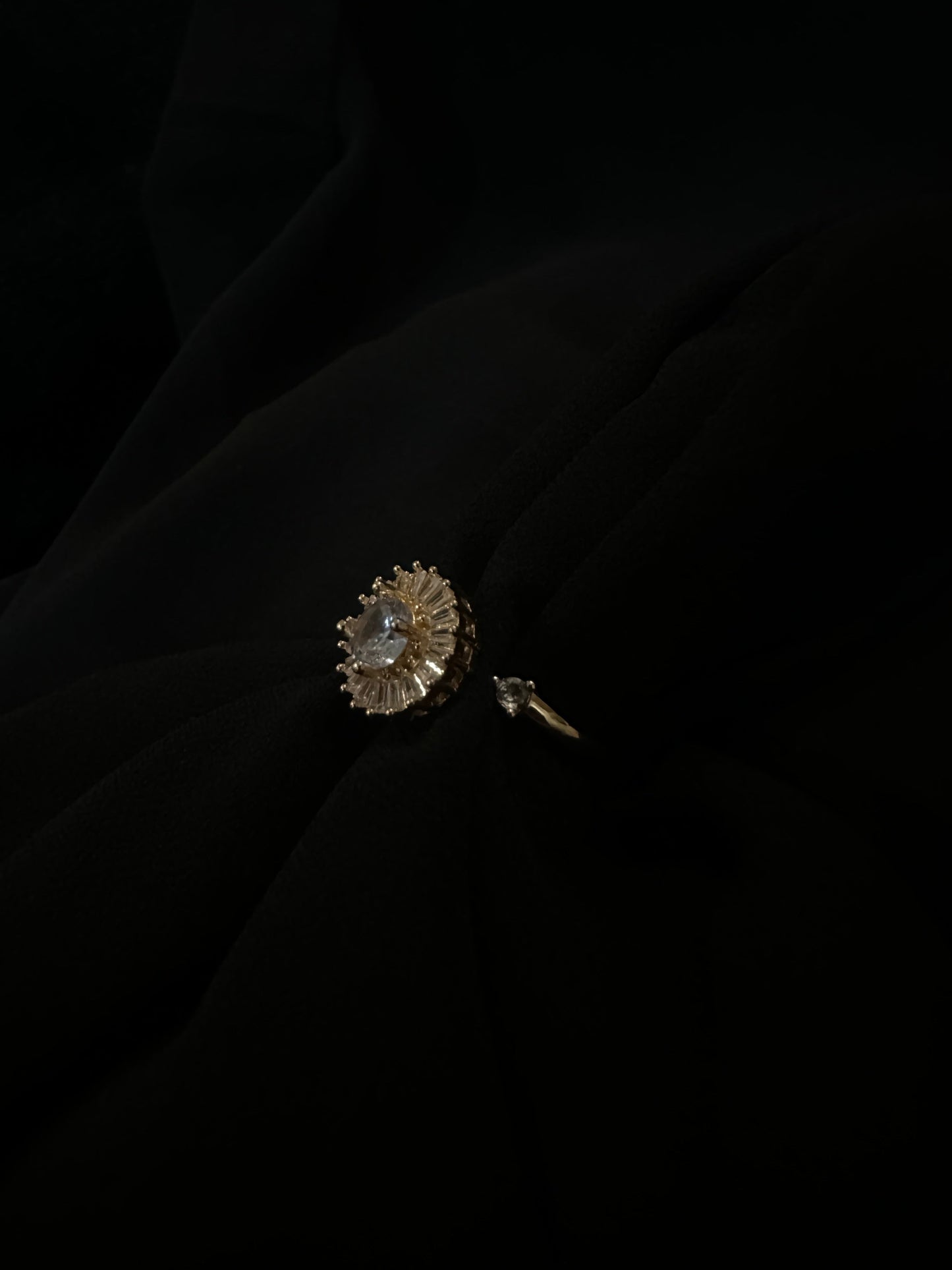 🎁 Radiant Sunburst Ring (100% off)