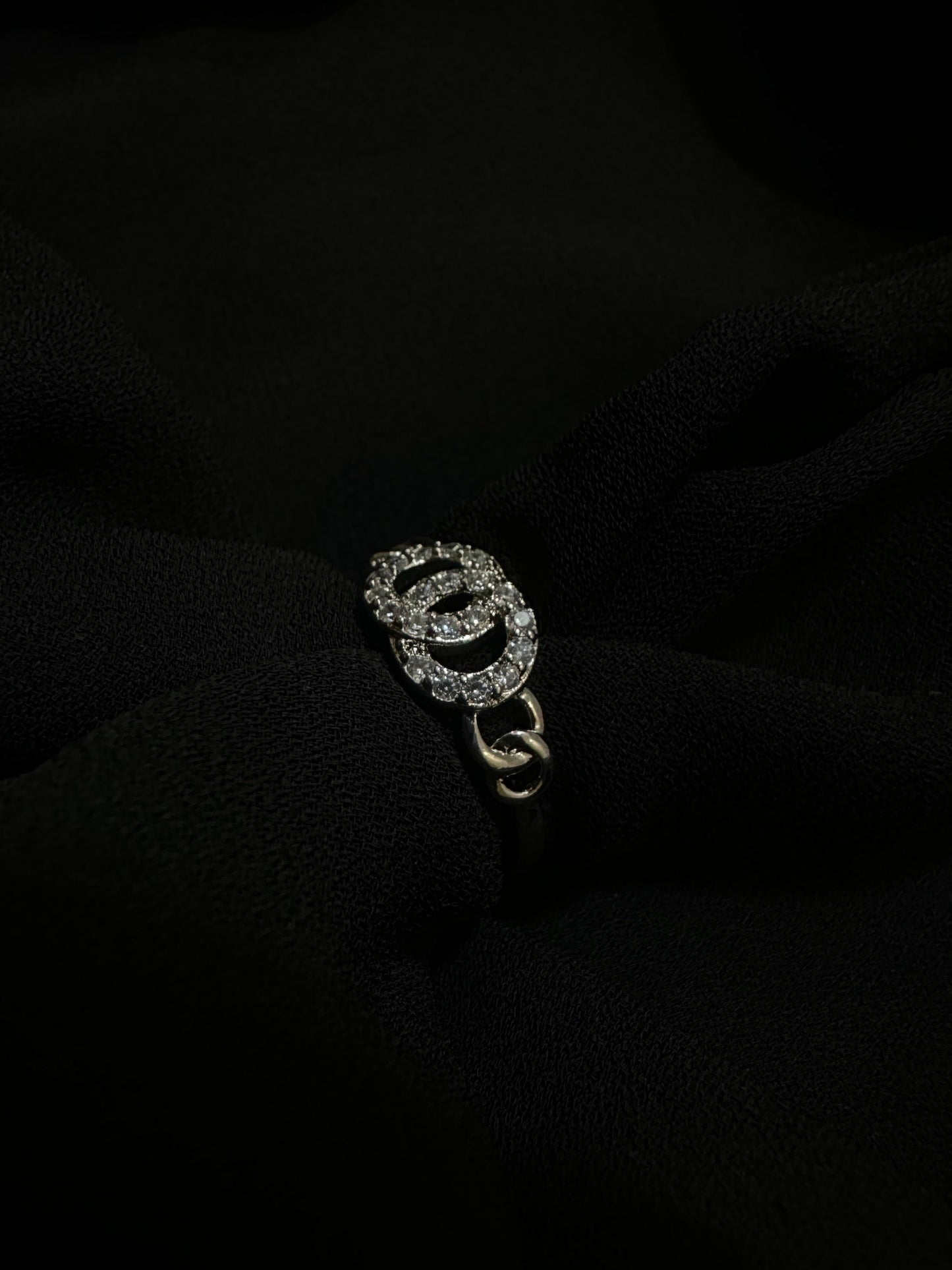 🎁 Celestial Loop Ring (100% off)