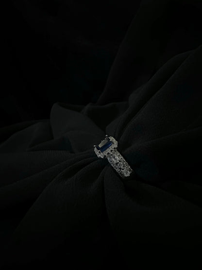 🎁 Regal Grace Gemstone Ring (100% off)
