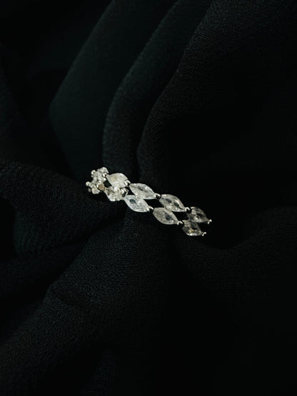 🎁 Marquise Elegance Ring (100% off)