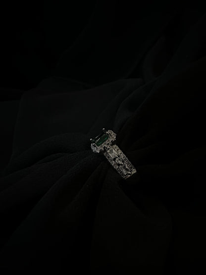 🎁 Regal Grace Gemstone Ring (100% off)