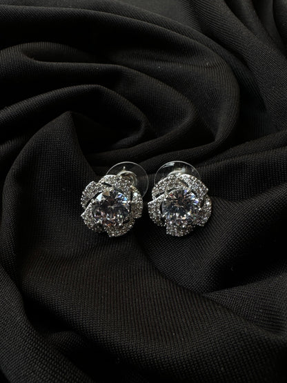 🎁 BloomRadiance Floral Stud Earrings (100% off)