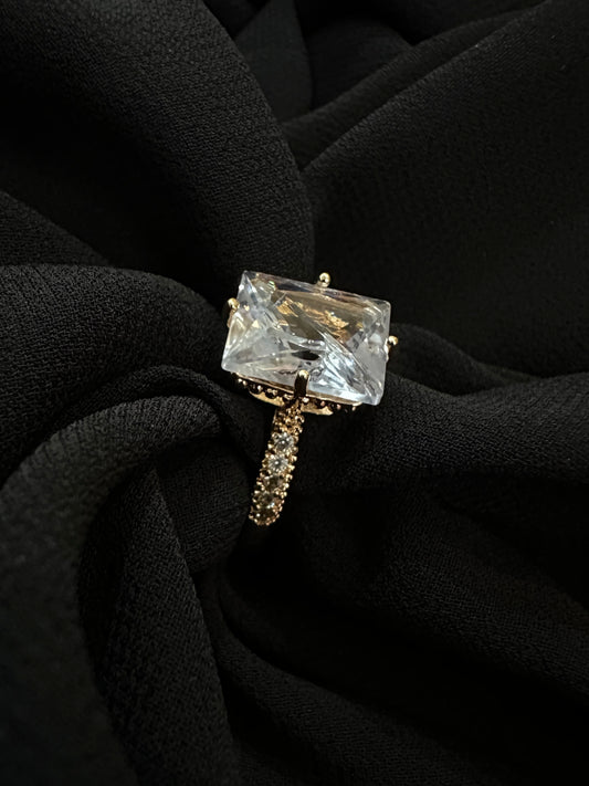 Noir Elegance Ring