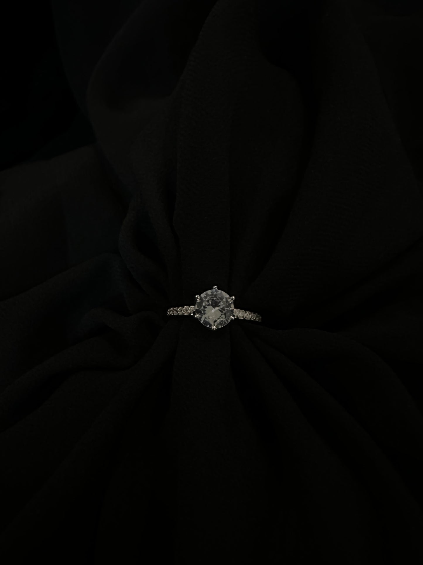 Luxe Radiance Solitaire Ring