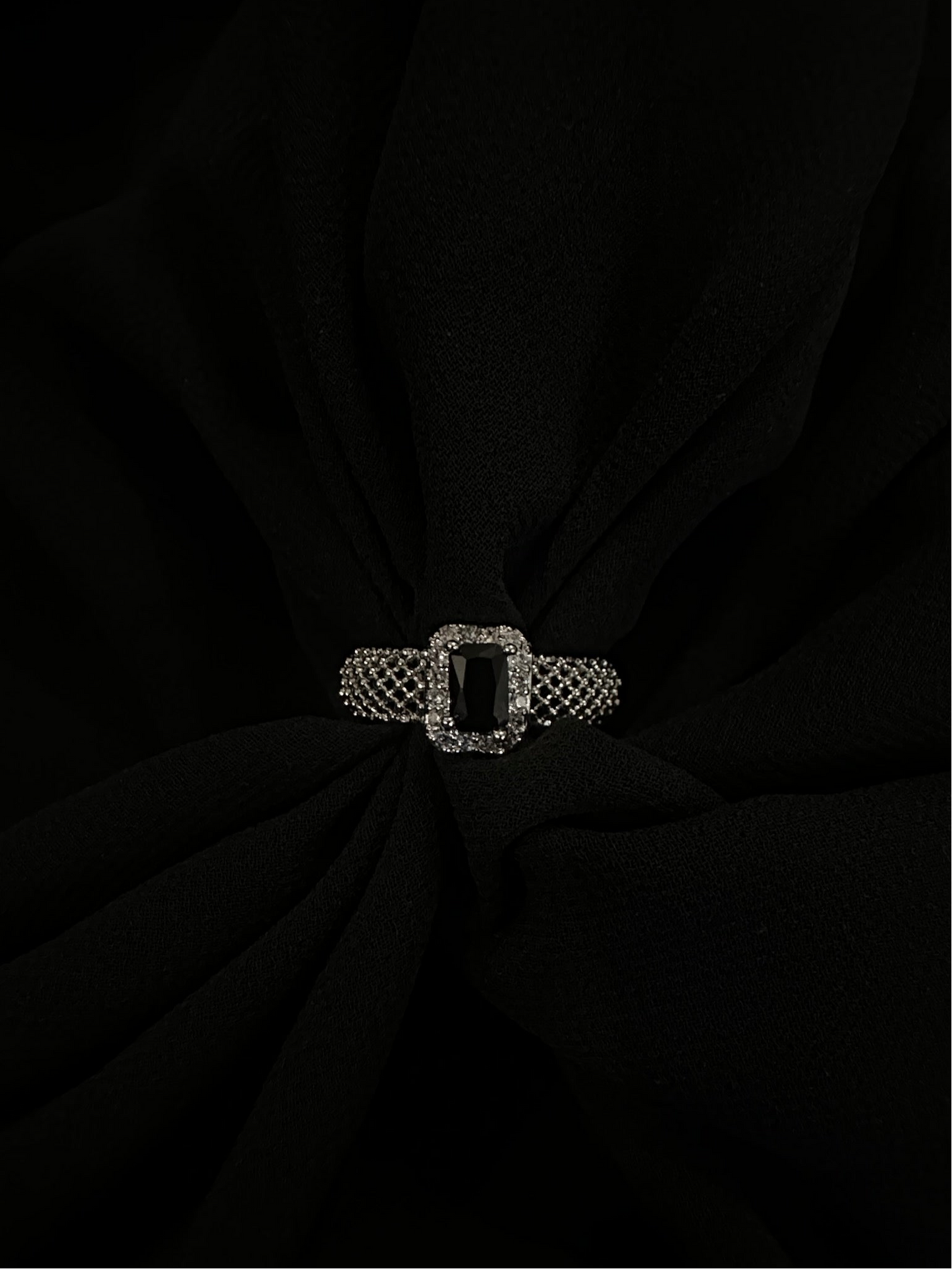Elegant Mesh Band Ring