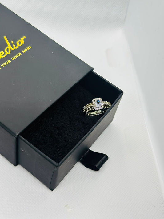 Elegant Mesh Band Ring