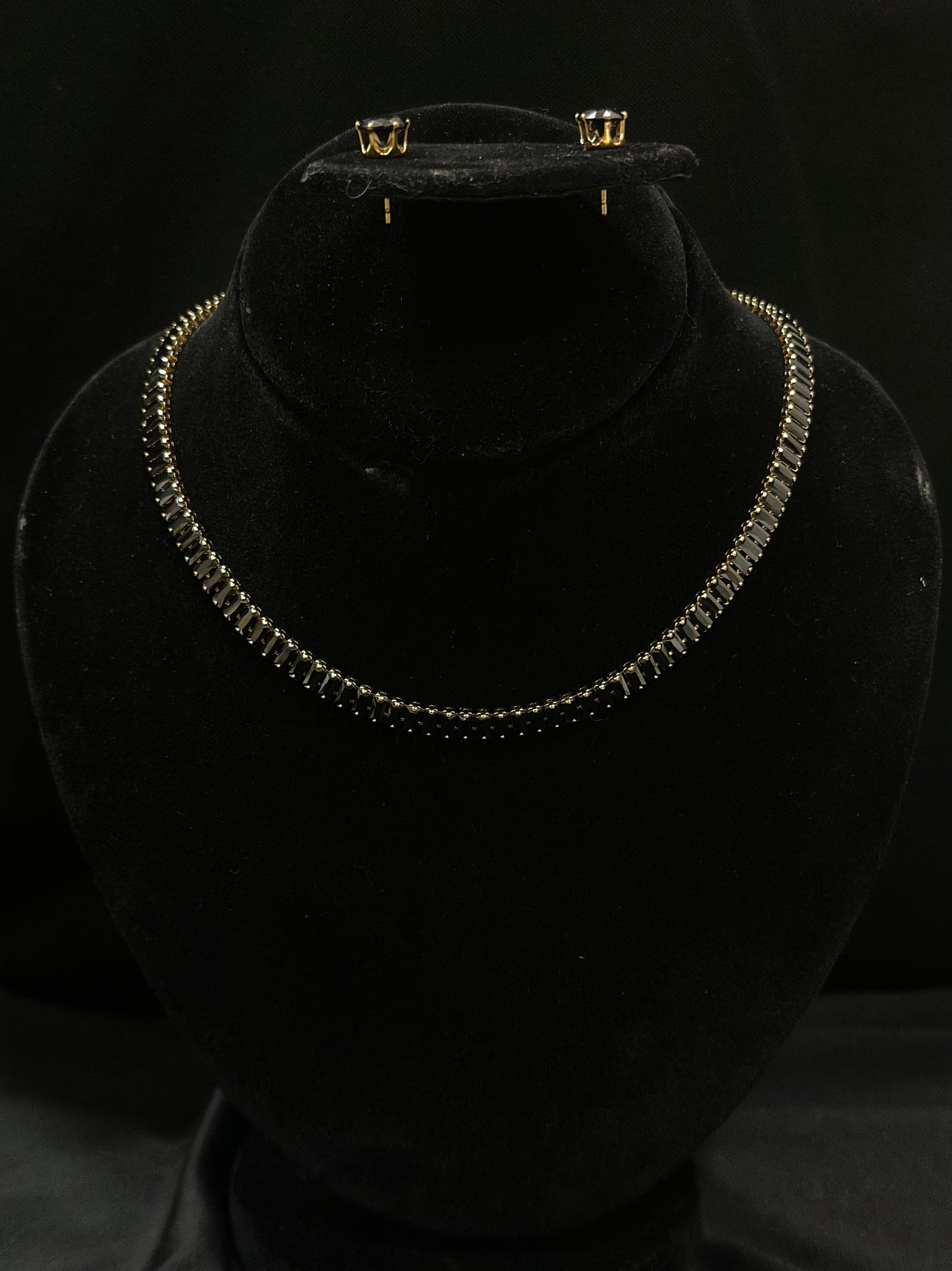 Aurora Gleam Necklace Set