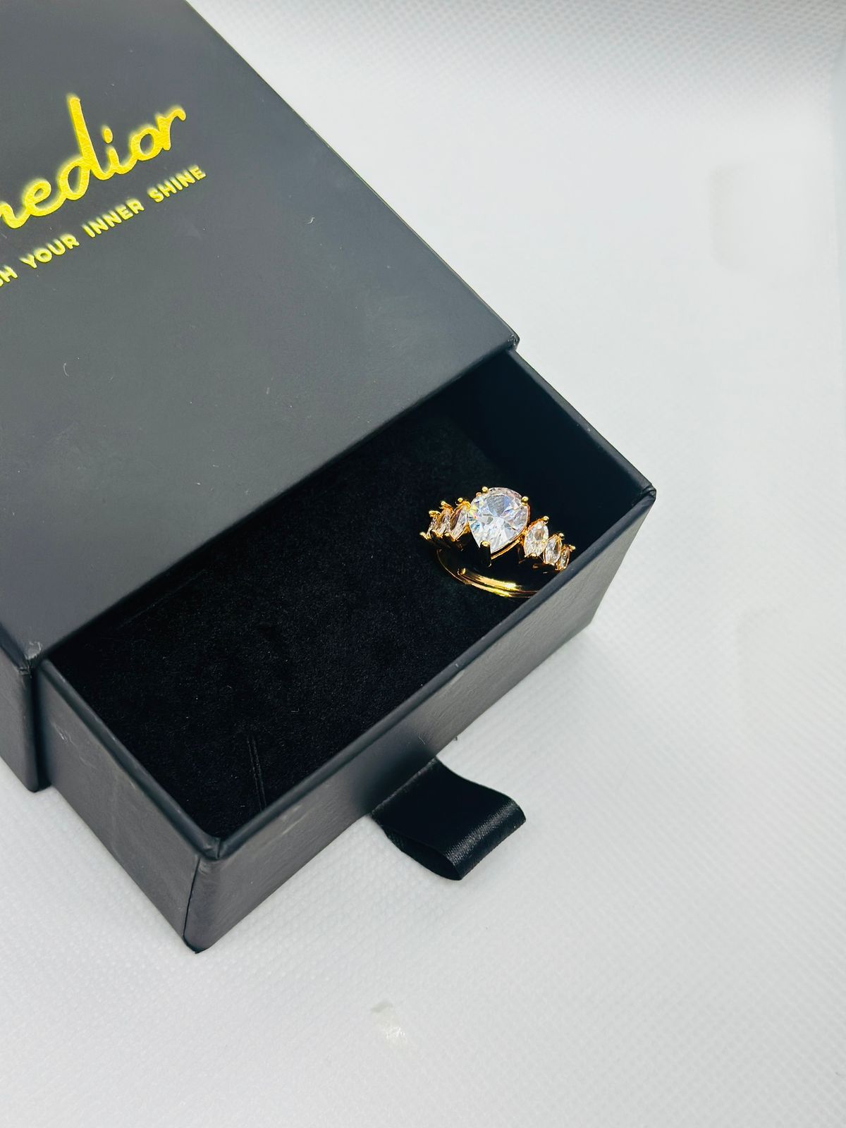 Oval-Cut Sparkling Stone Ring