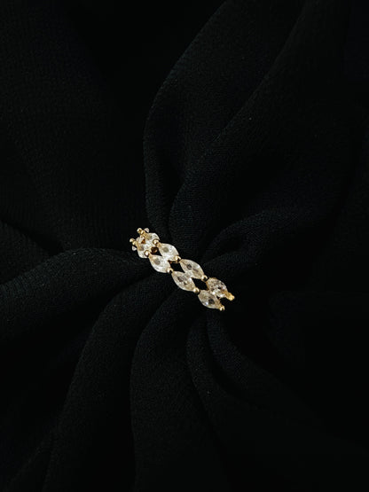 🎁 Marquise Elegance Ring (100% off)