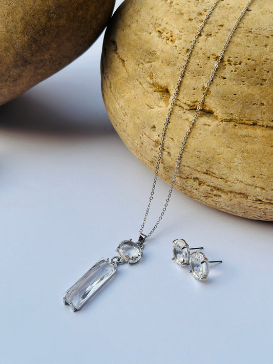 Sleek Cut Pendant Set