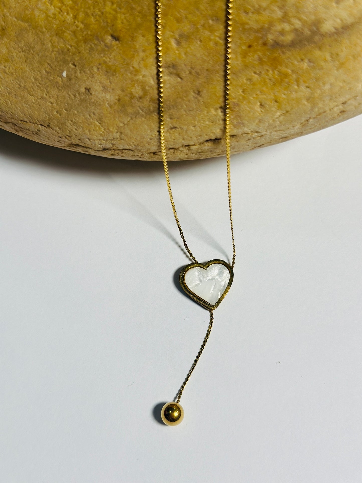 Lustrous Heart Lariat Necklace