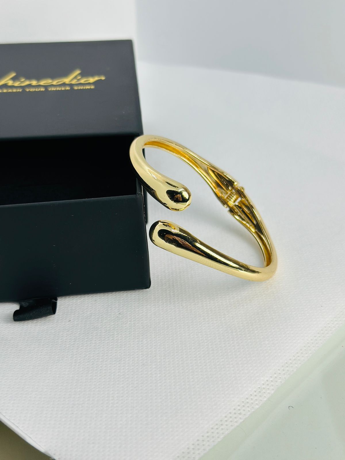 DuoCurve Bangle