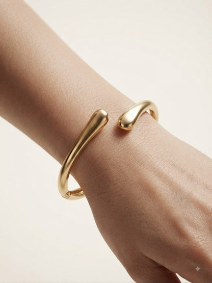 DuoCurve Bangle