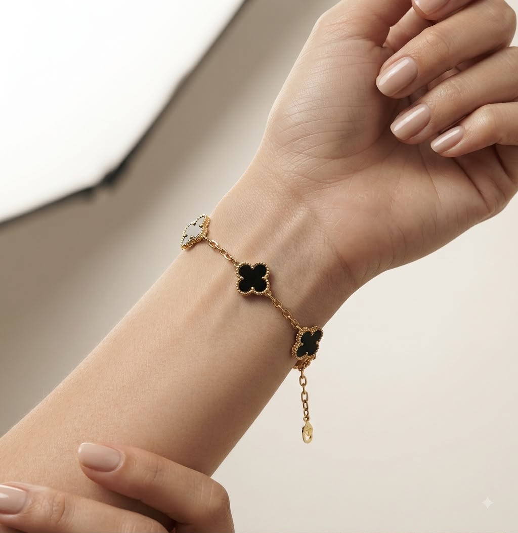 Floral Emblem Link Bracelet