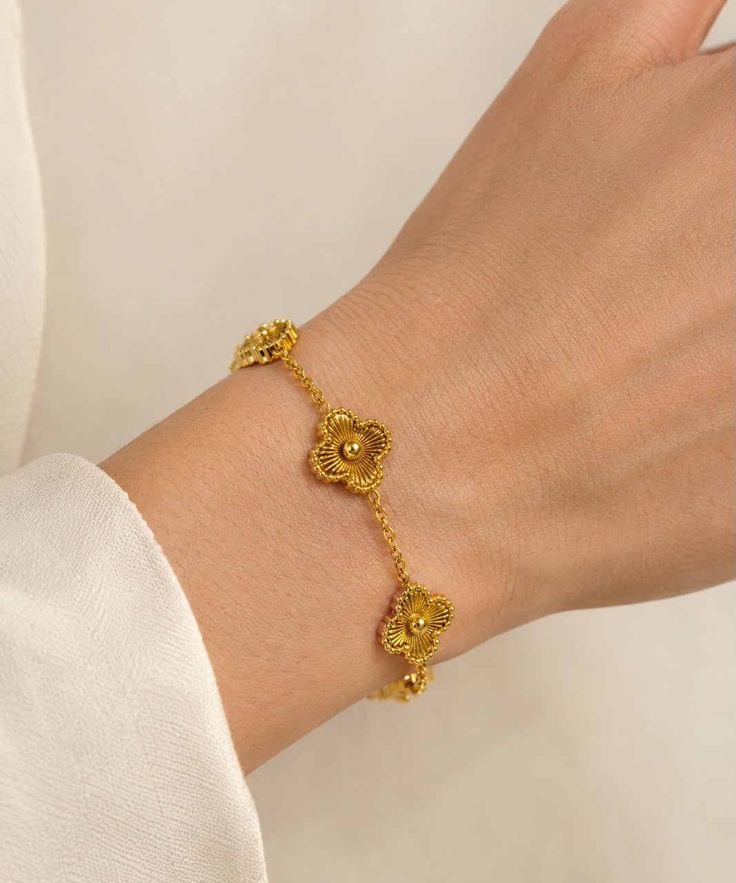 Floral Emblem Link Bracelet